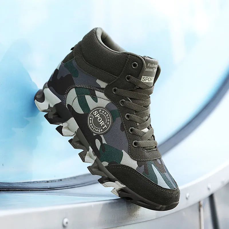 Women's green camouflage canvas increased sneakers with rubber sole