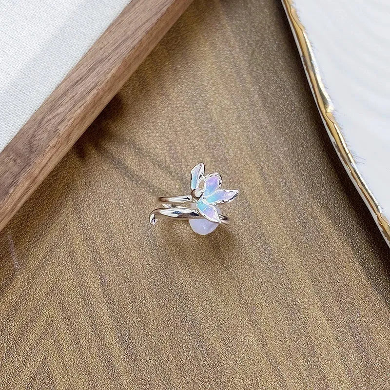 Adjustable copper insect ring with dripping oil finish in one of three colour variants.