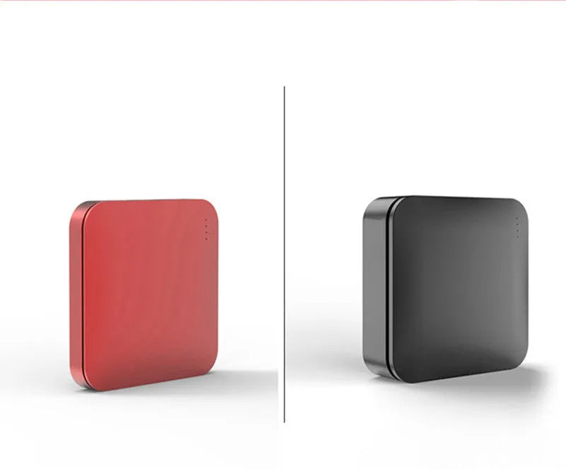Alloy metal power bank with multi-U port output in black, green, and red colour options