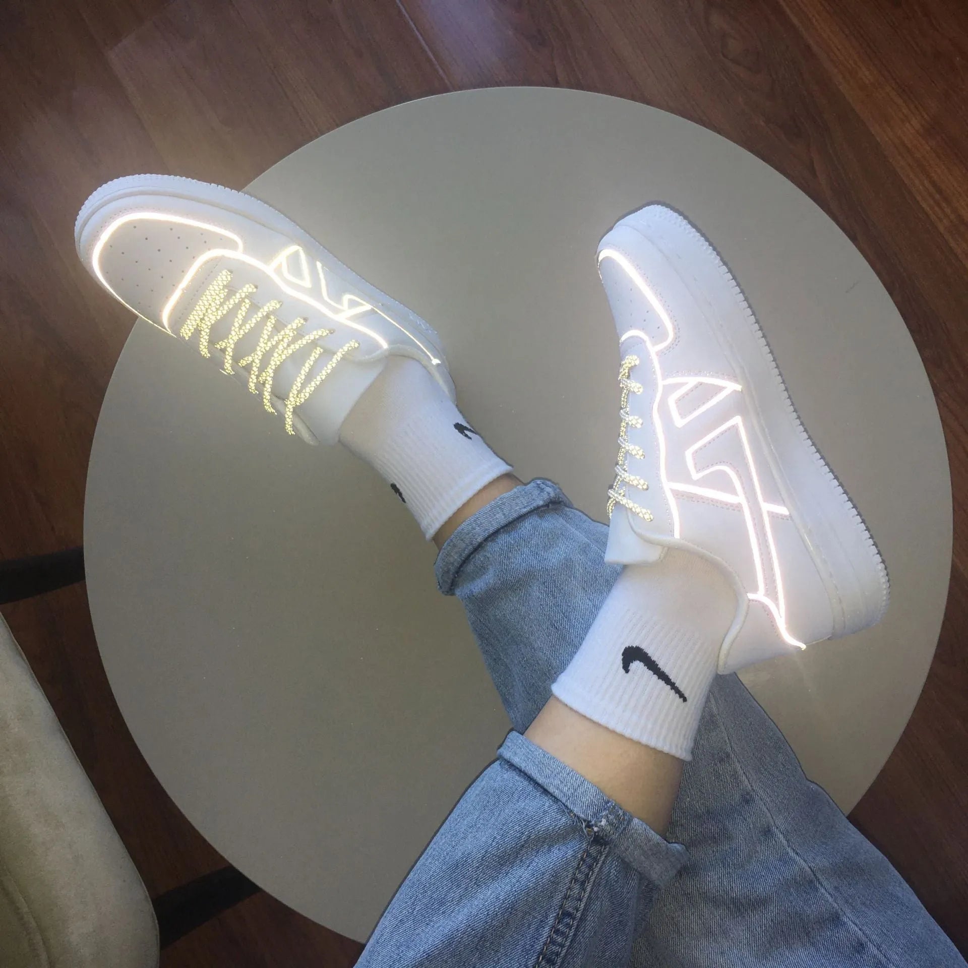Reflective white sneakers for men women low top lace-up board shoes synthetic leather TPR sole white colour