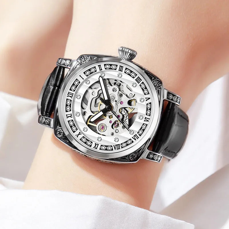 Men's mechanical wristwatch with a leather strap, luminous hands, shown in multiple colour options.