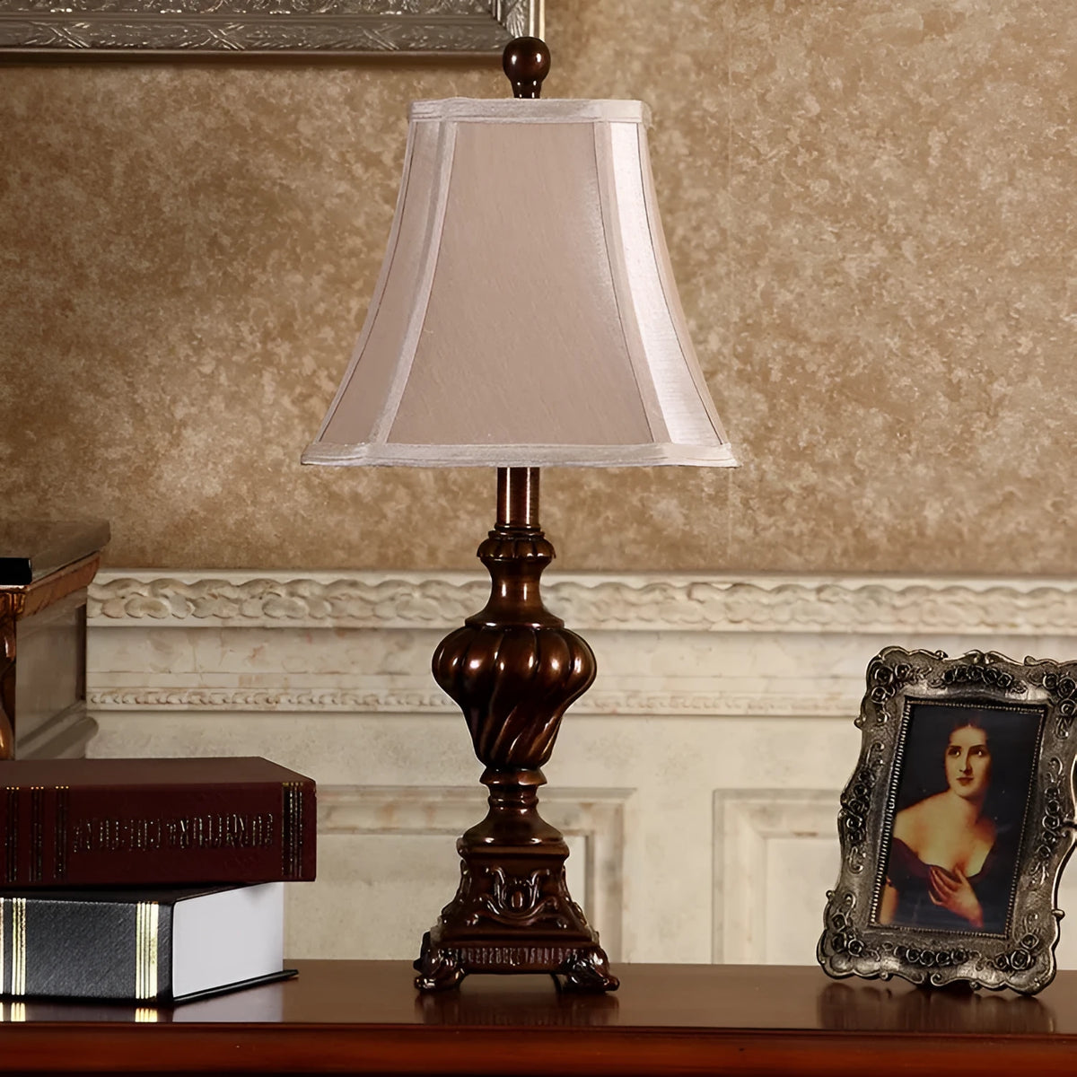 Retro European style bedside table lamp with 220V, EU or US plug, and button, dimmer, or remote switch options.