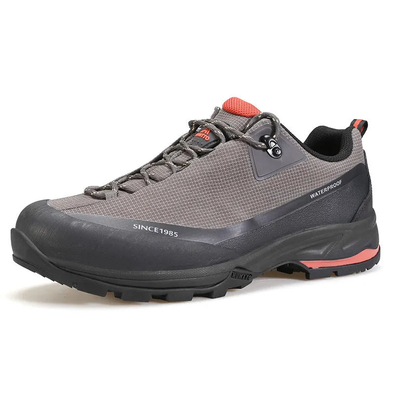 Men's low-top hiking boots with leather mesh upper and non-slip rubber outsole in dark gray colour