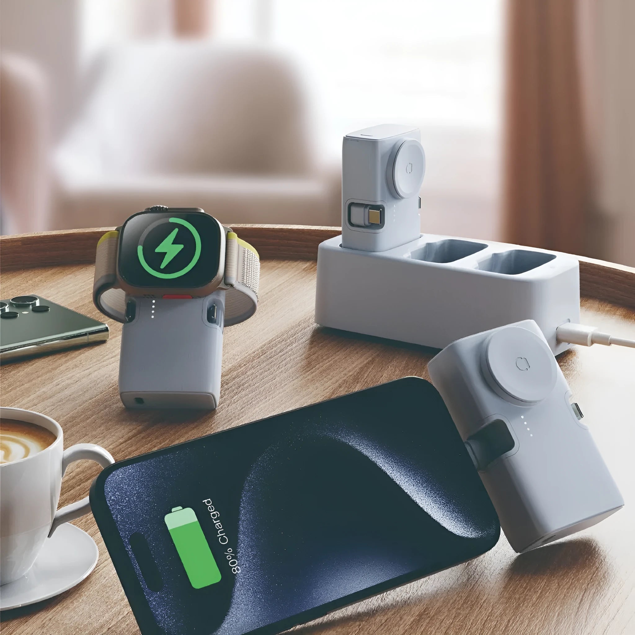 Compact wireless power bank with plastic shell and 5000mAh battery capacity