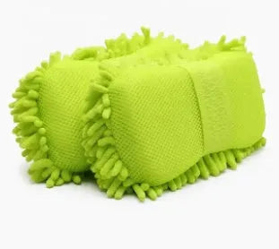Silvery green rectangular car wash sponge made of chenille microfiber, measuring 14cm by 25cm.