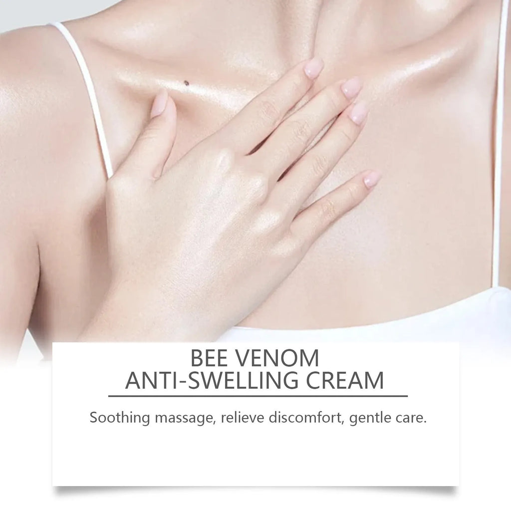15g pot of skin rejuvenation daily care cream with mint leaf, bee venom and botanical actives