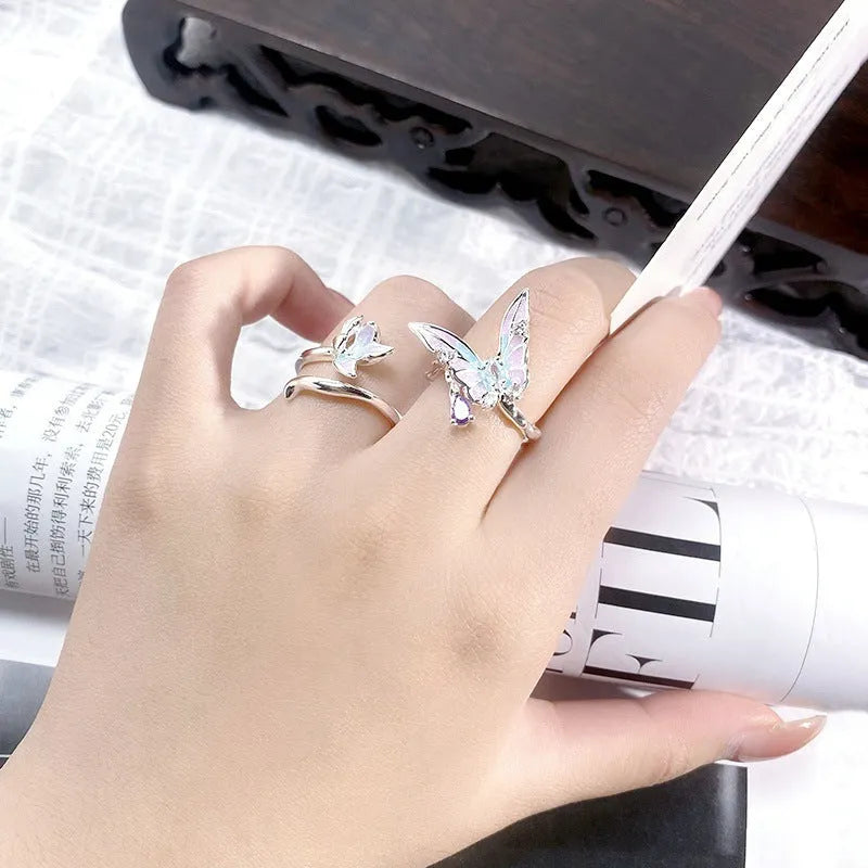 Adjustable copper insect ring with dripping oil finish in one of three colour variants.