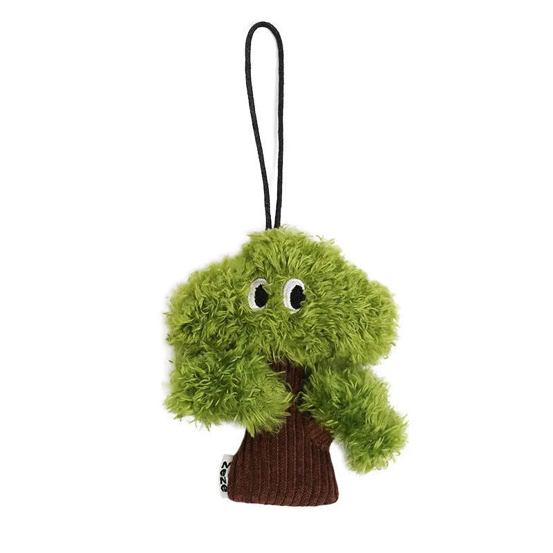 Pine tree shaped cat mint toy pendant with self-hi grinding feature in three sizes