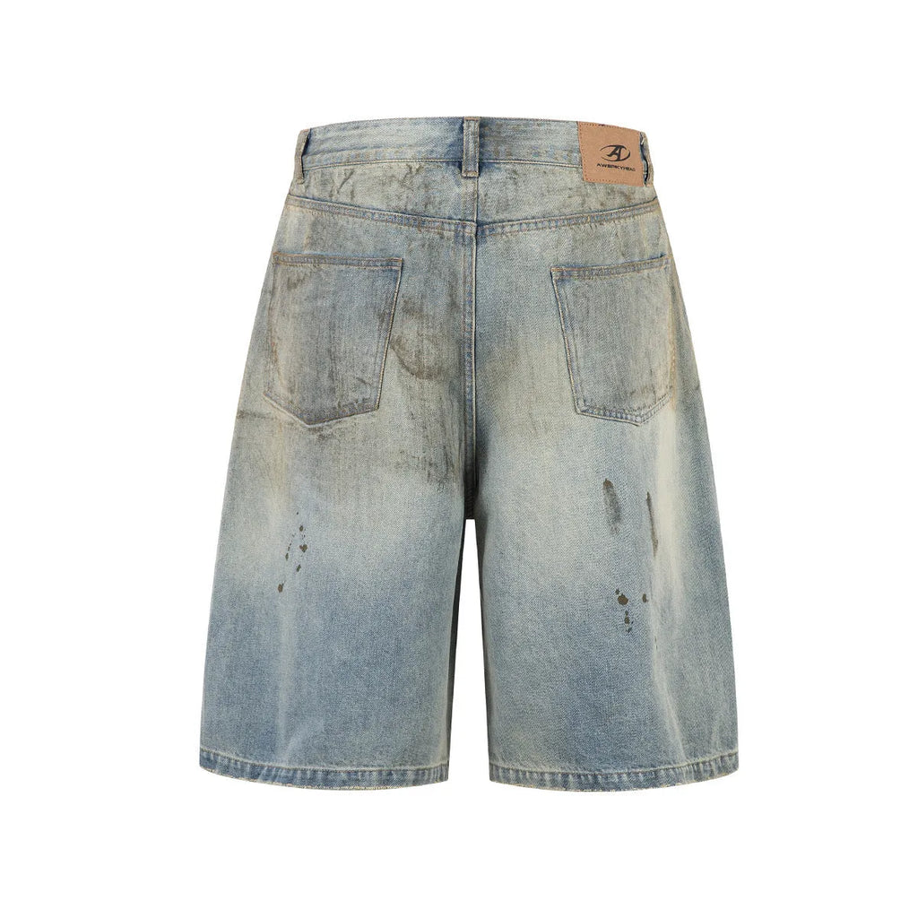 Blue cropped denim middle pants with straight leg design and zipper fly opening on hanger