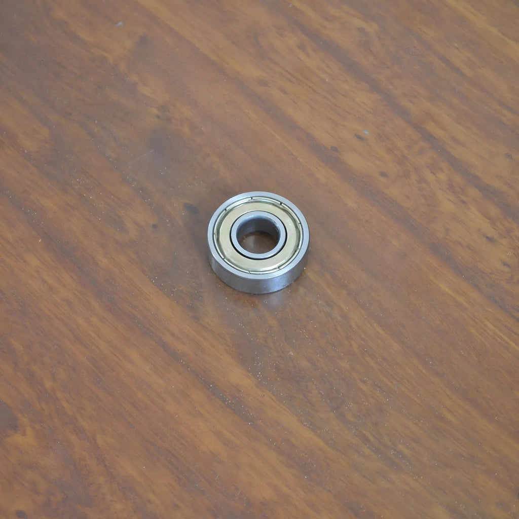 6000z carbon steel ball bearing showing 10mm inner diameter and 26mm outer diameter measurements