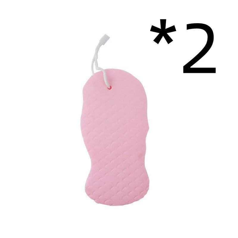 3D fish scale pattern bath sponge in white, grey, pink or light blue colours for gentle exfoliation