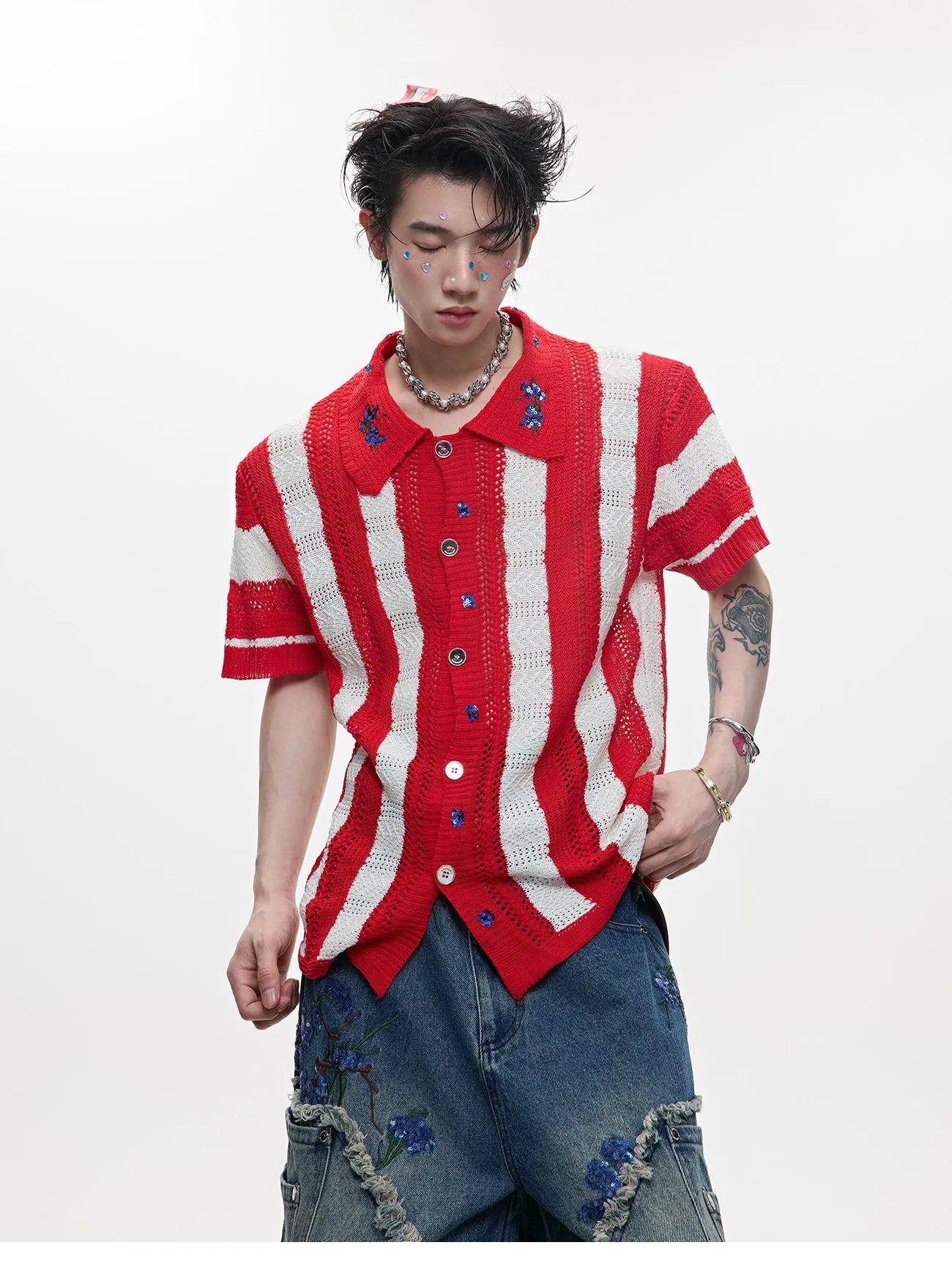 Men's black and red patchwork striped knitted short sleeved shirt with button front and loose fit