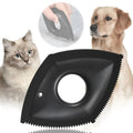 Silicone pet hair removal brush with 17cm wide bristle surface and ergonomic handle