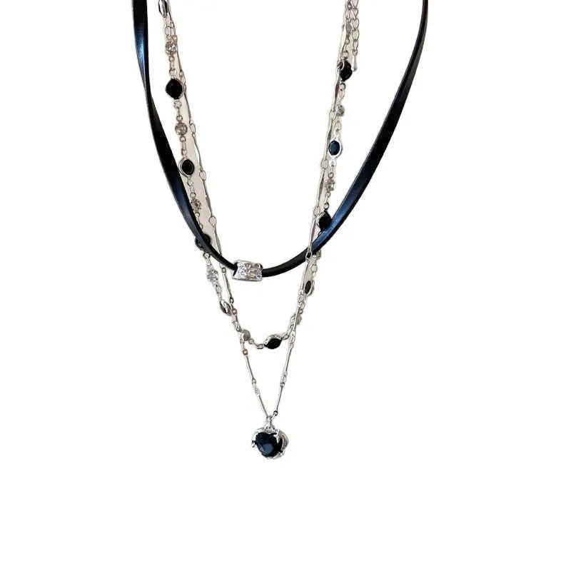 Women's multi-layer twin necklace with heart-shaped alloy pendant and adjustable clavicle chain