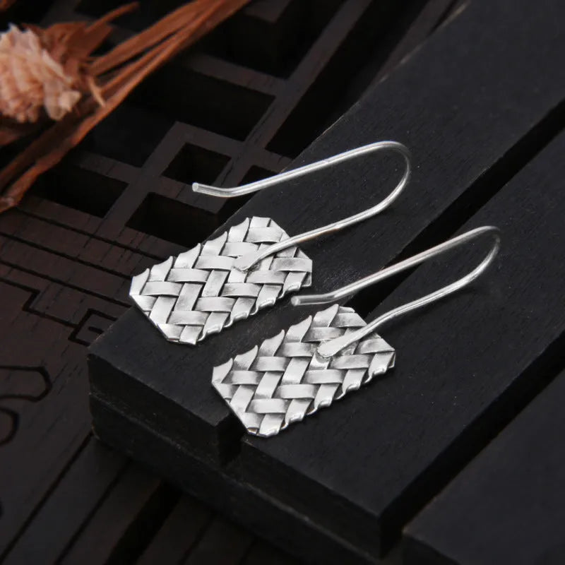 Women's silver geometric earrings with diamond plaid woven pattern