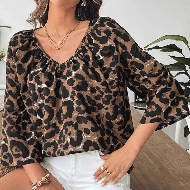 Women's multicolour leopard print pullover top with V-neck and half sleeves