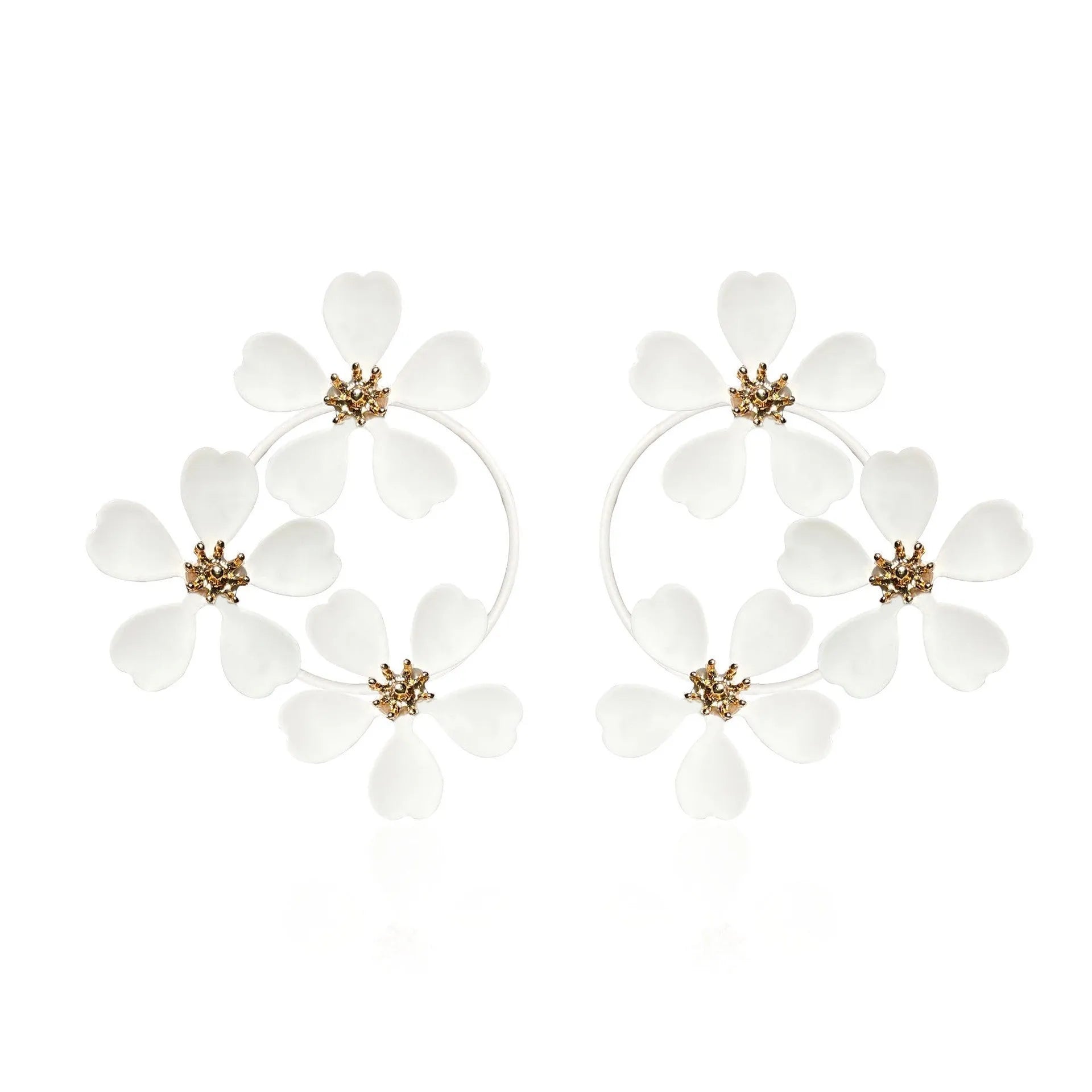 Retro floral earrings for women in iron with black or white baking varnish finish