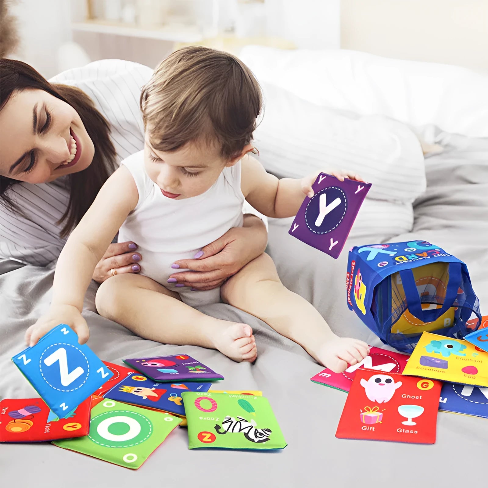 New baby early education cloth book set with animal and alphanumeric cognitive cards in a buggy bag