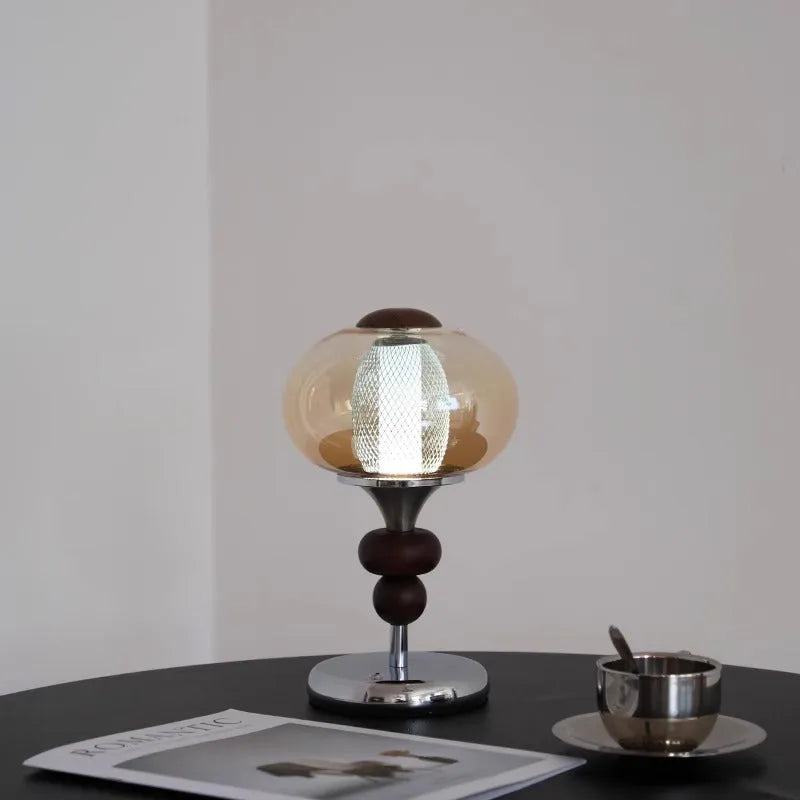 Solid wood palace-style table lamp with touch control and three colour lighting