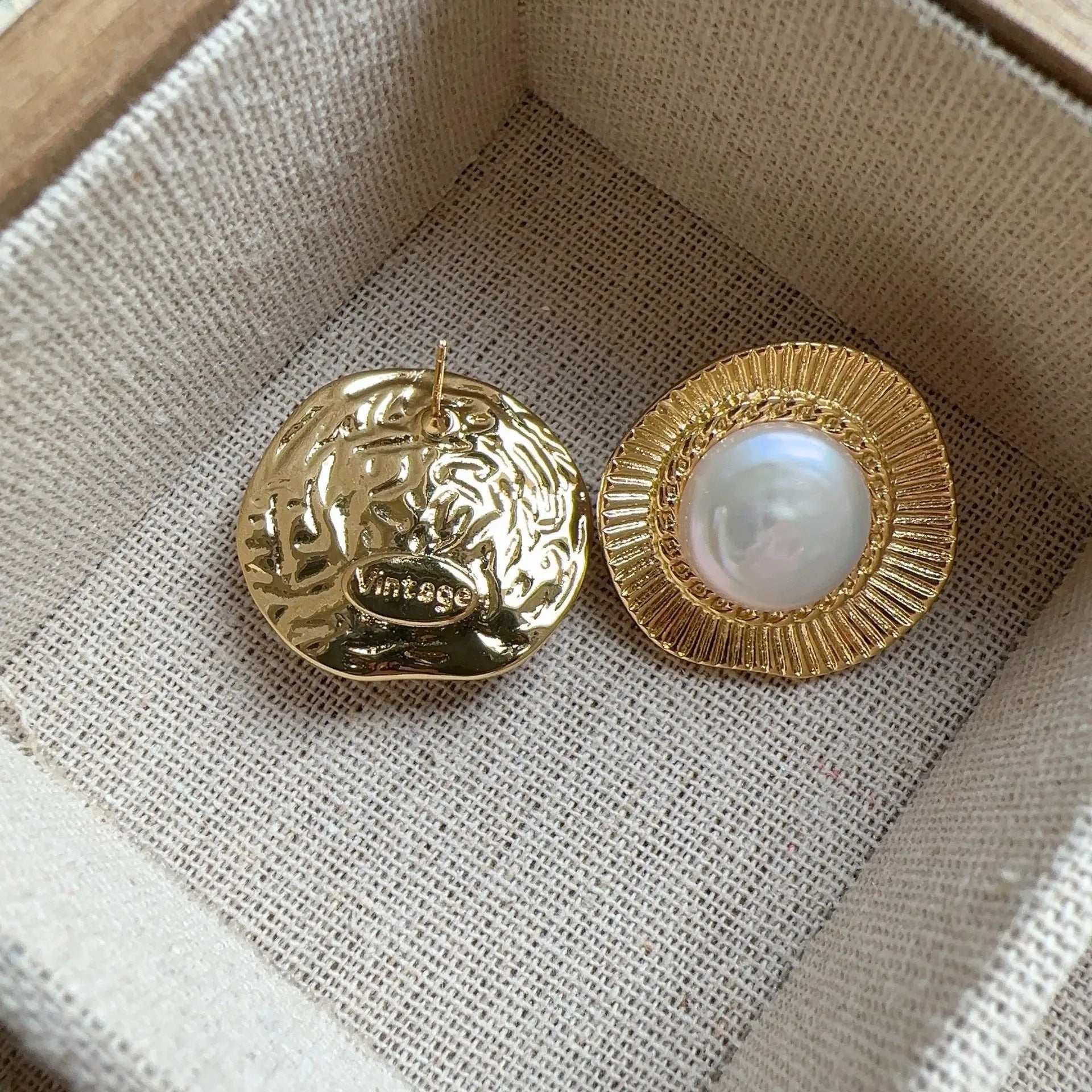 Gold round French retro style metal earrings for women with electroplated finish