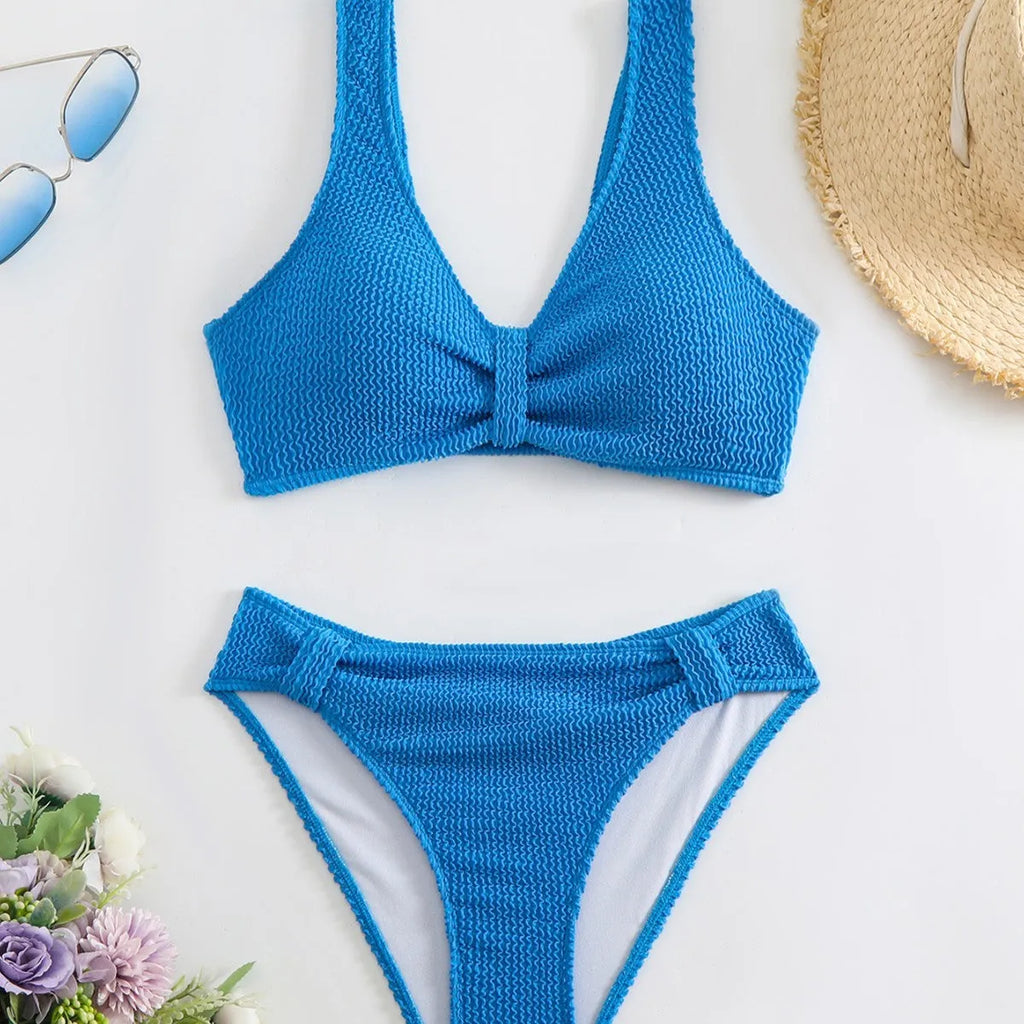 Women's solid colour polyester bikini swimsuit in black, two-piece set with briefs and bra