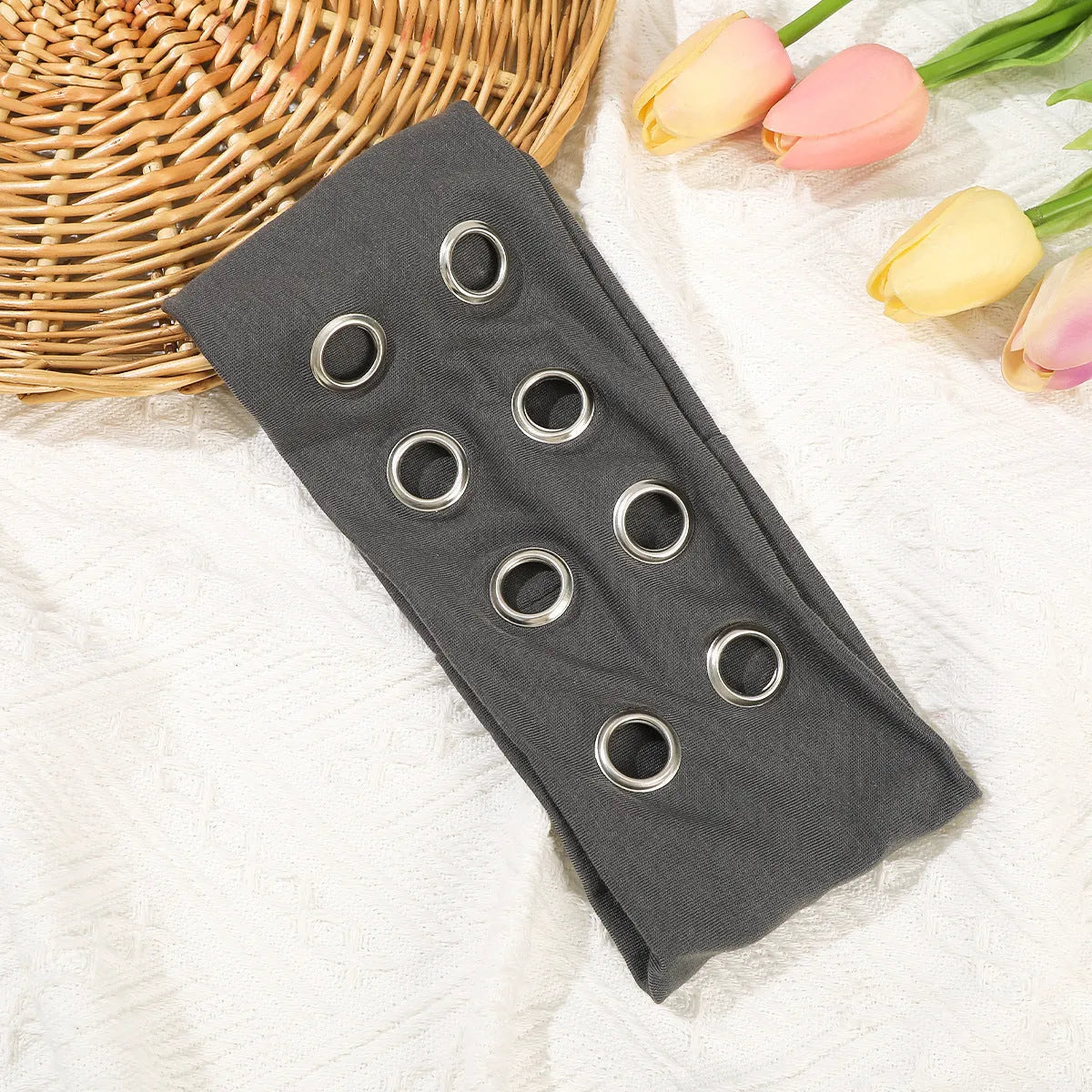 Hollow metal pullover hair band for exercise in leopard print colour