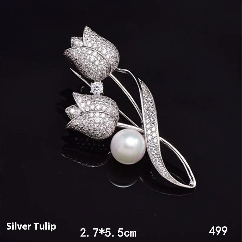 Women's flower-shaped alloy brooch with micro-inlaid zircon in silver tulip colour.