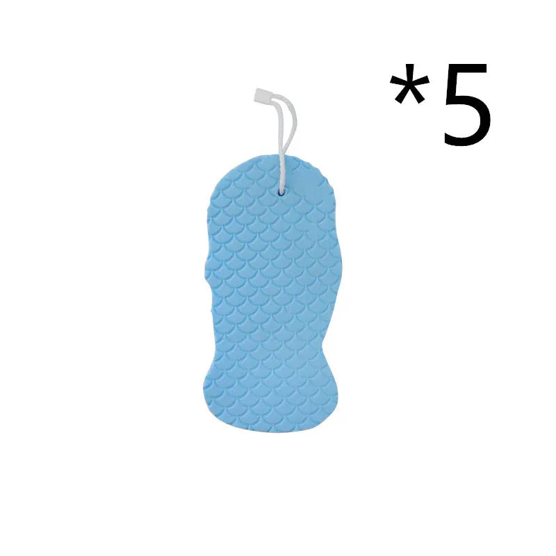3D fish scale pattern bath sponge in white, grey, pink or light blue colours for gentle exfoliation