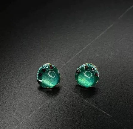 Galvanised geometric Chinese-style earrings with petal elements in zinc alloy