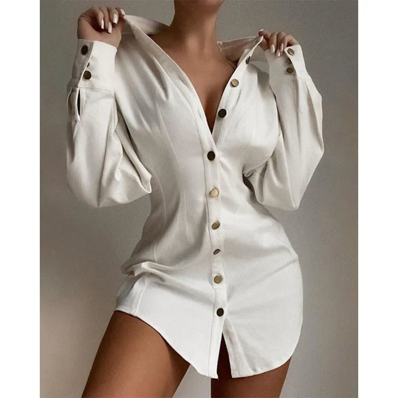 Women's shirt with printed waist-controlled fastener decoration in matel silk fabric, available in multiple colours and sizes.