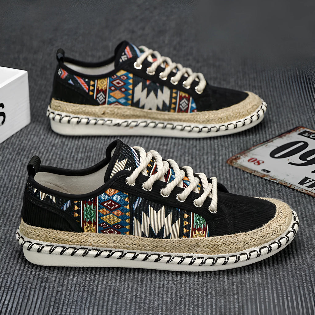 Men's casual summer shoes in breathable cloth with round toe design in black or beige