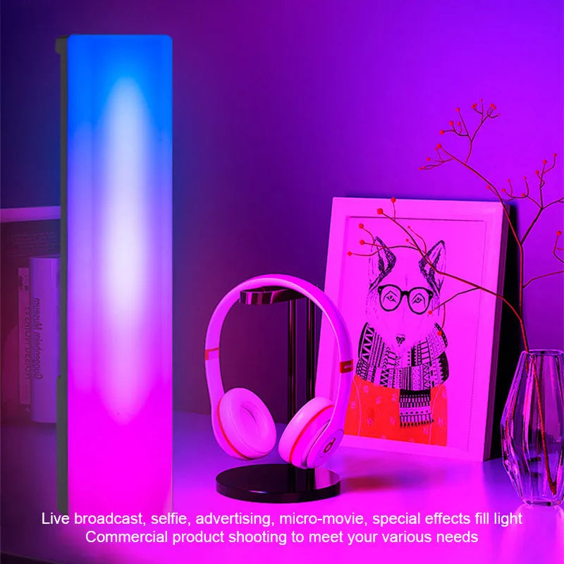 3D RGB voice-activated ambience lamp in black or white shell with USB cable