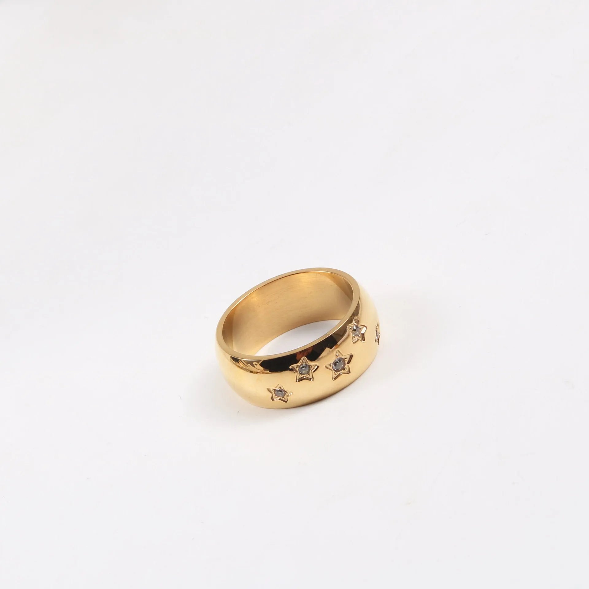 Gold titanium steel ring with star-shaped zircon inlay, diamond set, geometric Korean style