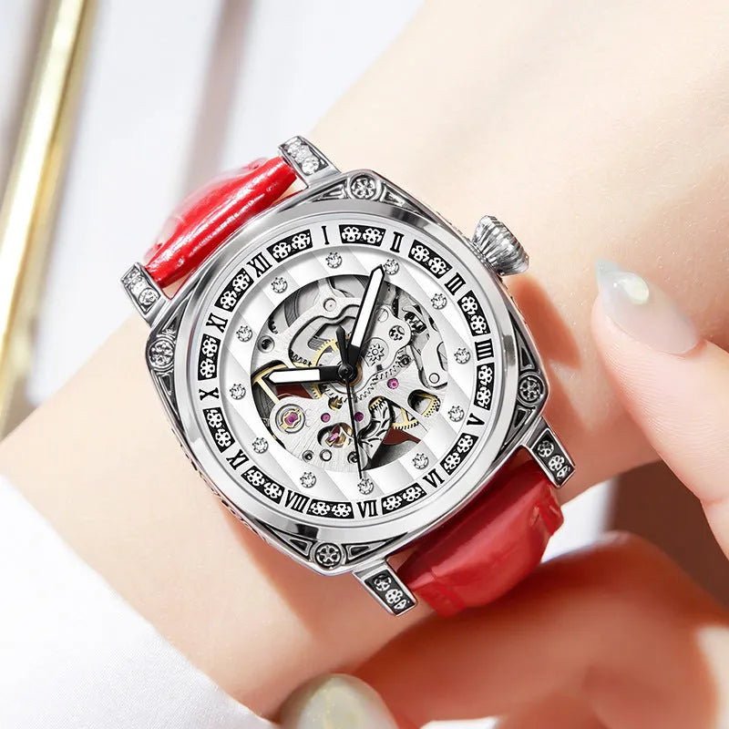 Men's mechanical wristwatch with a leather strap, luminous hands, shown in multiple colour options.