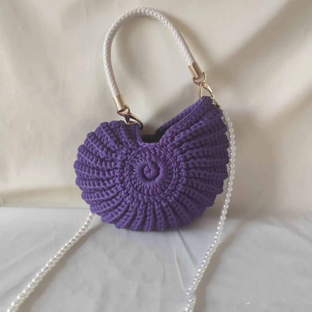 Round handmade woven crossbody bag with pearl chain strap, 25x25cm, polyester, multiple colour options