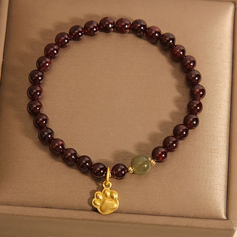 Cat's paw garnet crystal bracelet for women with adjustable design and original jewellery styling