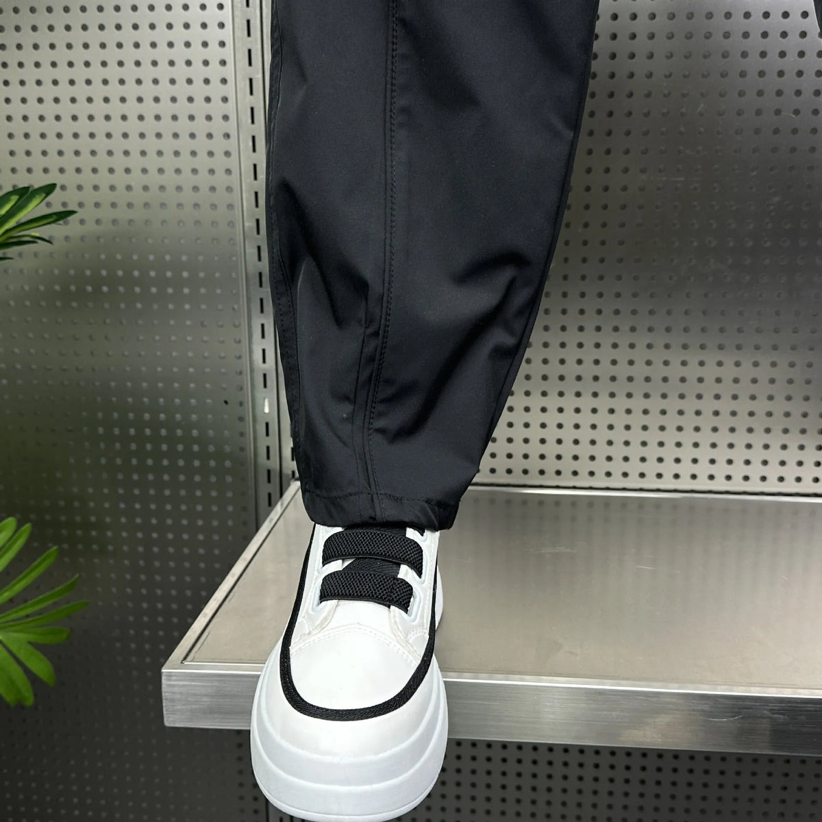 Men's casual harem trousers with high waist and elastic ankle cuffs in solid black, grey or white, sizes M to 5XL