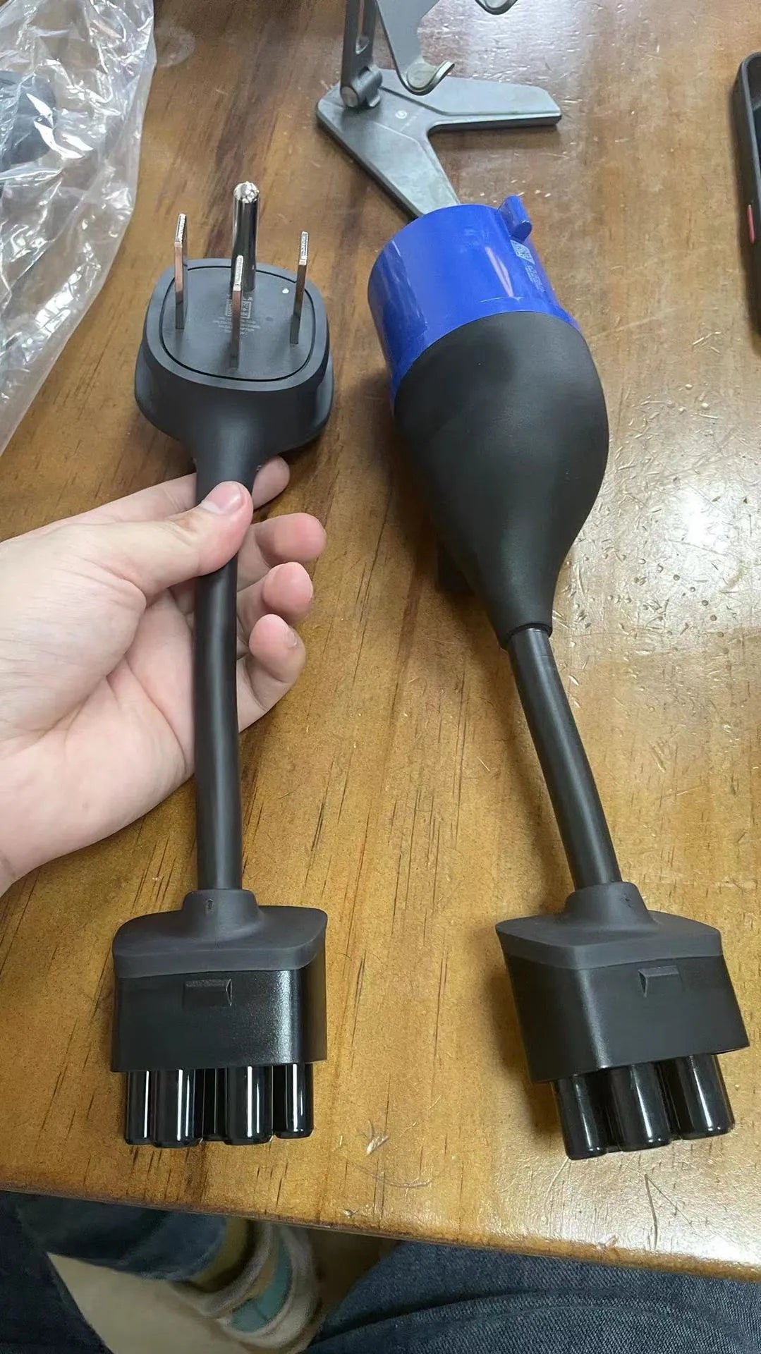American Standard adapter cable with car charger conversion wire showing copper core and polyethylene sheath construction