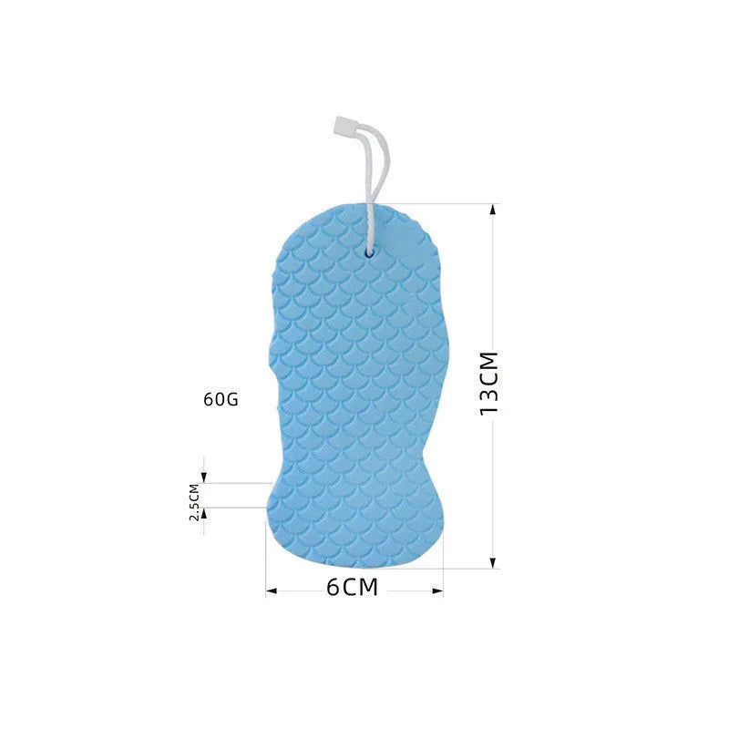 3D fish scale pattern bath sponge in white, grey, pink or light blue colours for gentle exfoliation