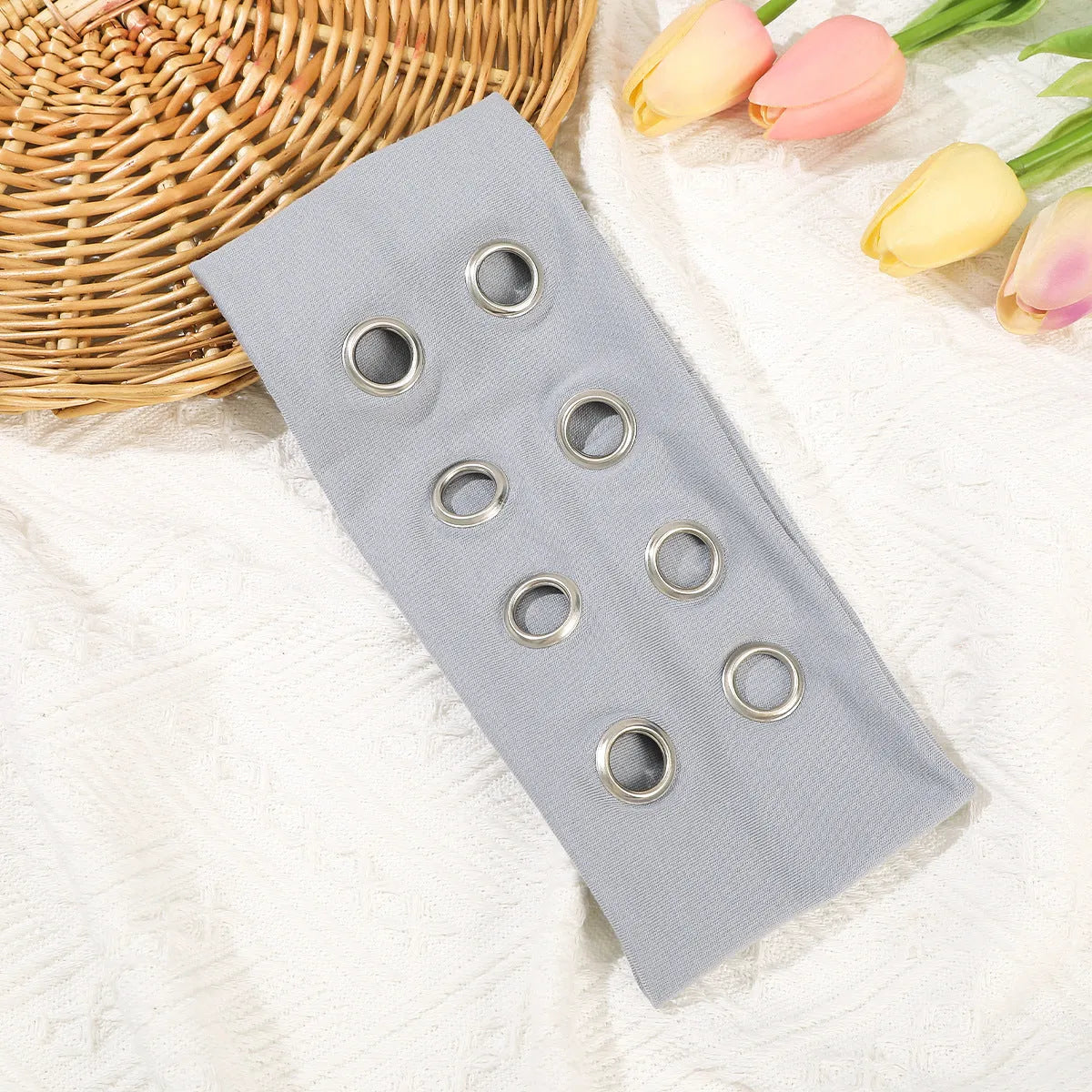 Hollow metal pullover hair band for exercise in leopard print colour