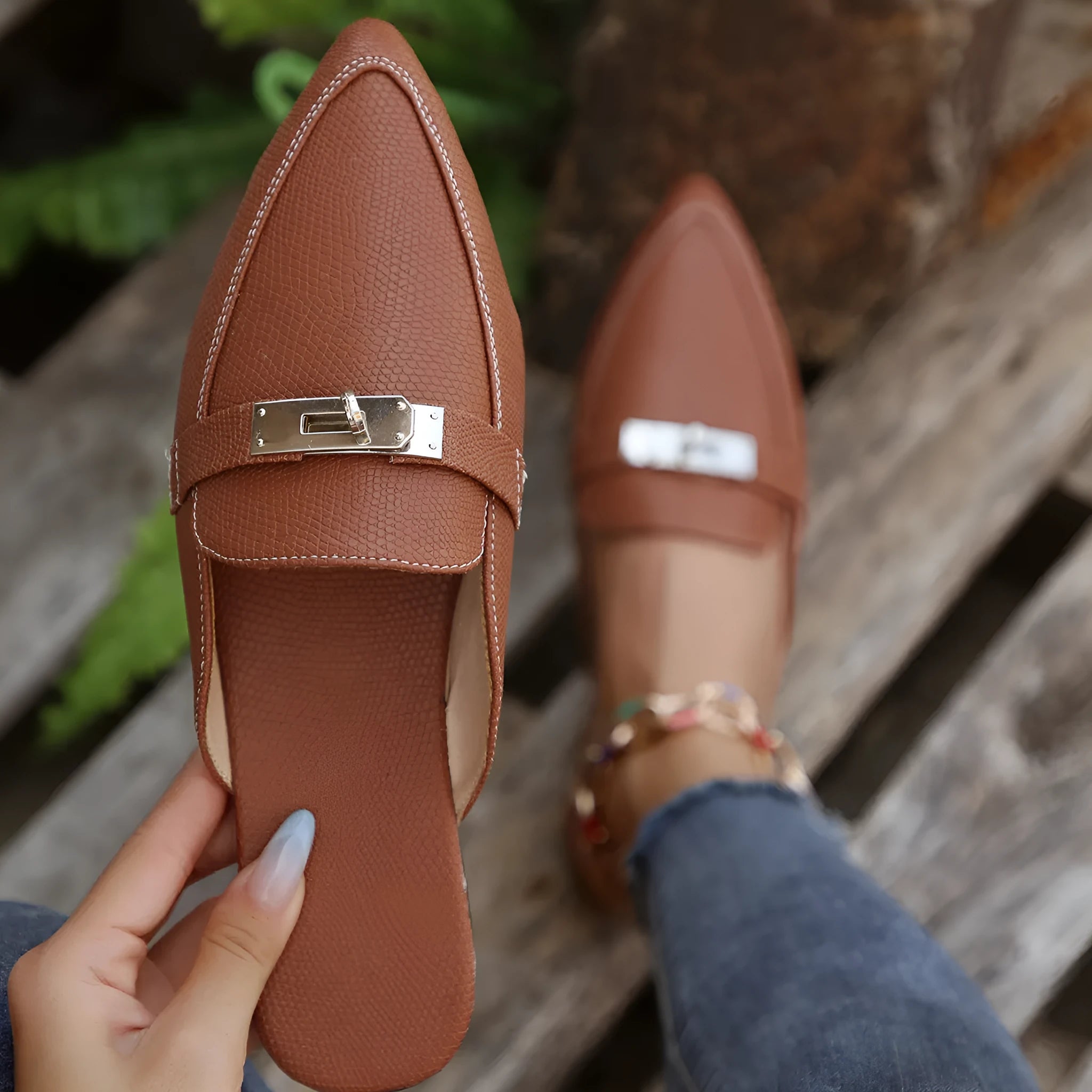 Light brown women's pointed-toe leisure semi-slippers with low heel and rubber sole