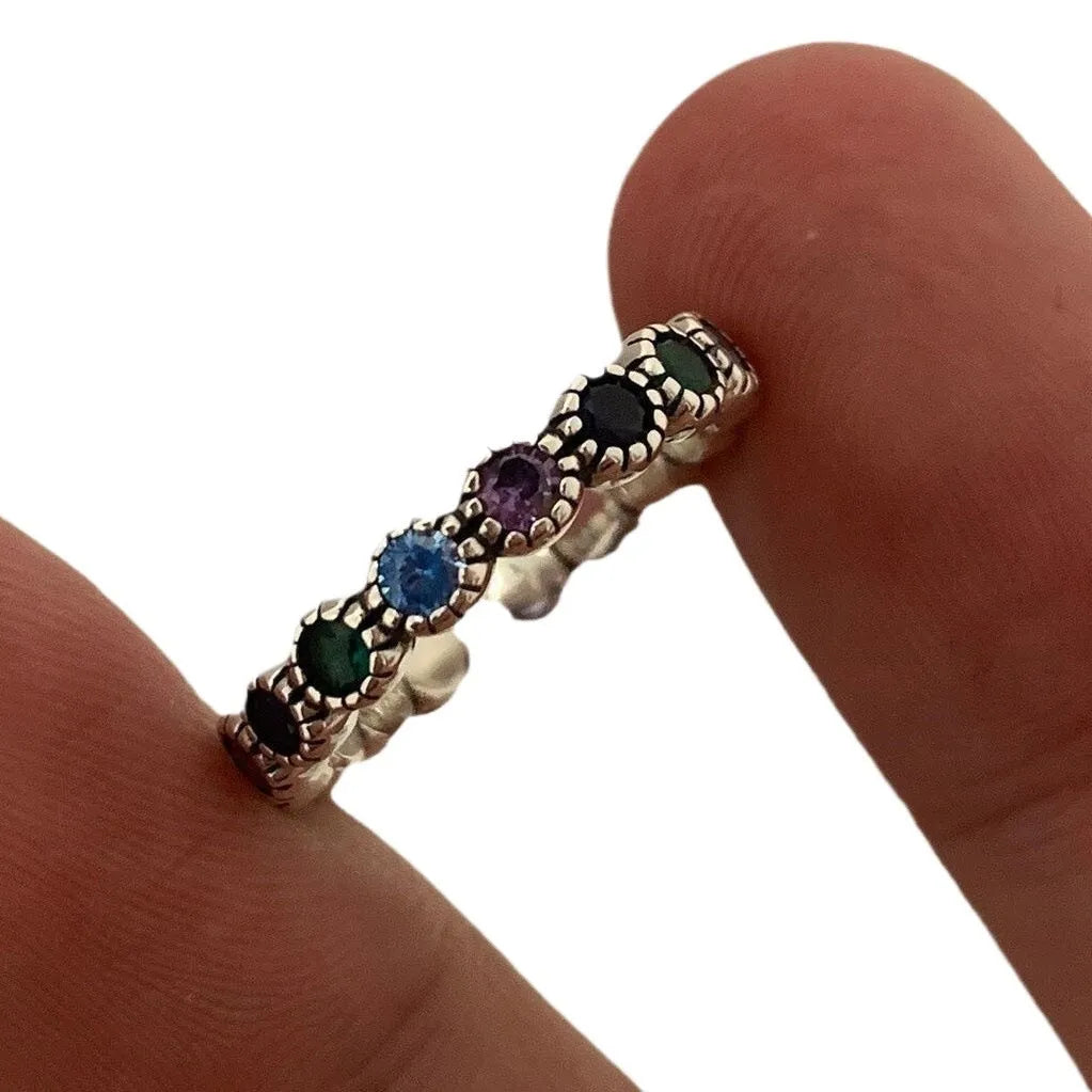 Adjustable opening women's ring with geometric round shape and zircon detailing in retro silver finish