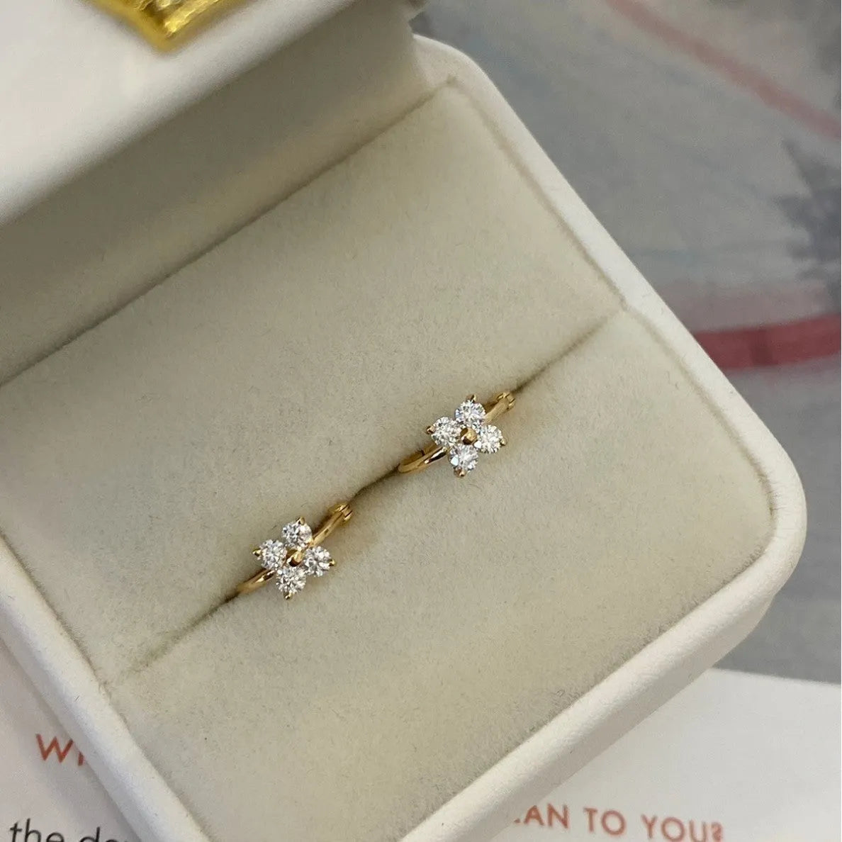 925 silver four-leaf clover zircon buckle earrings for women, gold colour, petal design