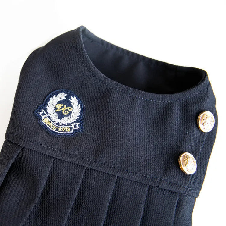 Dark grey polyester dog jumper on a mannequin, showing casual style.