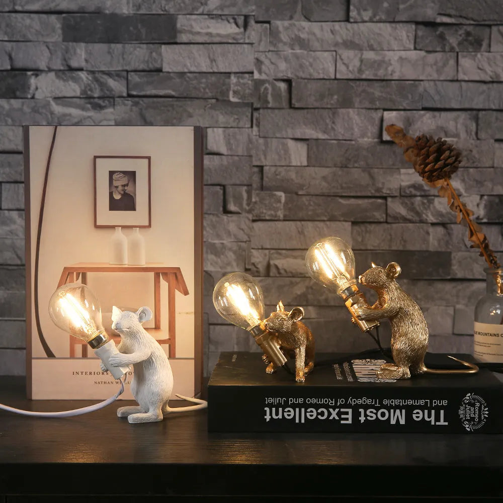 Nordic resin mouse table lamp in white or gold with 4W bulb, US 110V electric night light for home or garden