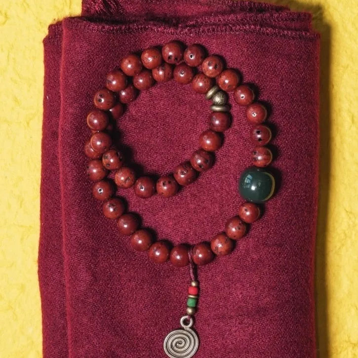 Handcrafted bodhi seed double circle bracelet for women with retro design in natural beige
