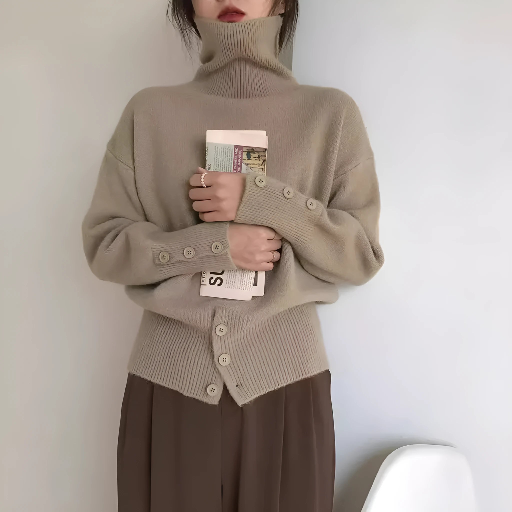Design high waist button retro lazy style pullover sweater in cashmere blend, free size, available in multiple colours