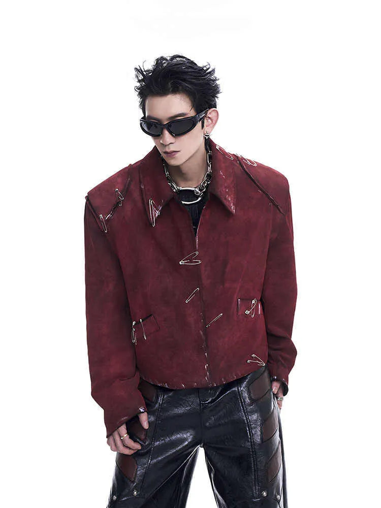 Men's red thick quilted jacket with decorative pin flocking and lapel collar in loose fit style