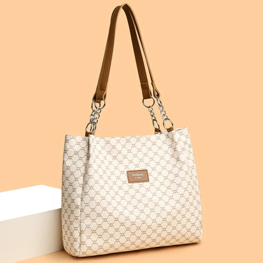 Retro fashion women's handbag in soft PU leather with polyester lining