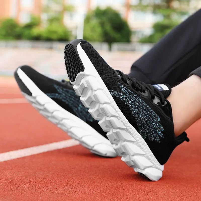 Women's low-top black and white casual running sneakers with MD sole and cross-strap detail.
